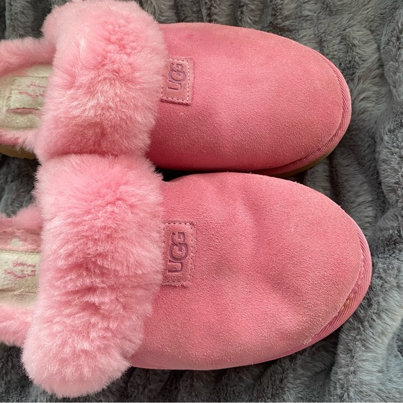 UGG Women’s Coquette Pink Suede Slippers Lightweight Sheepskin Lined Shoes - Picture 3 of 11